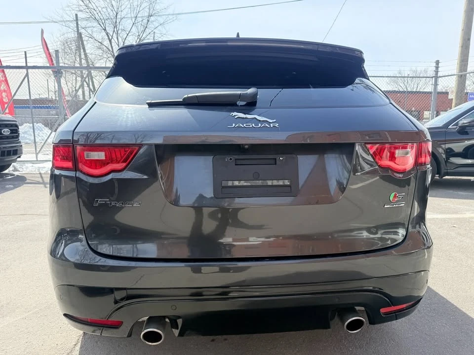 2019 Jaguar F-Pace - Image 9 of 21