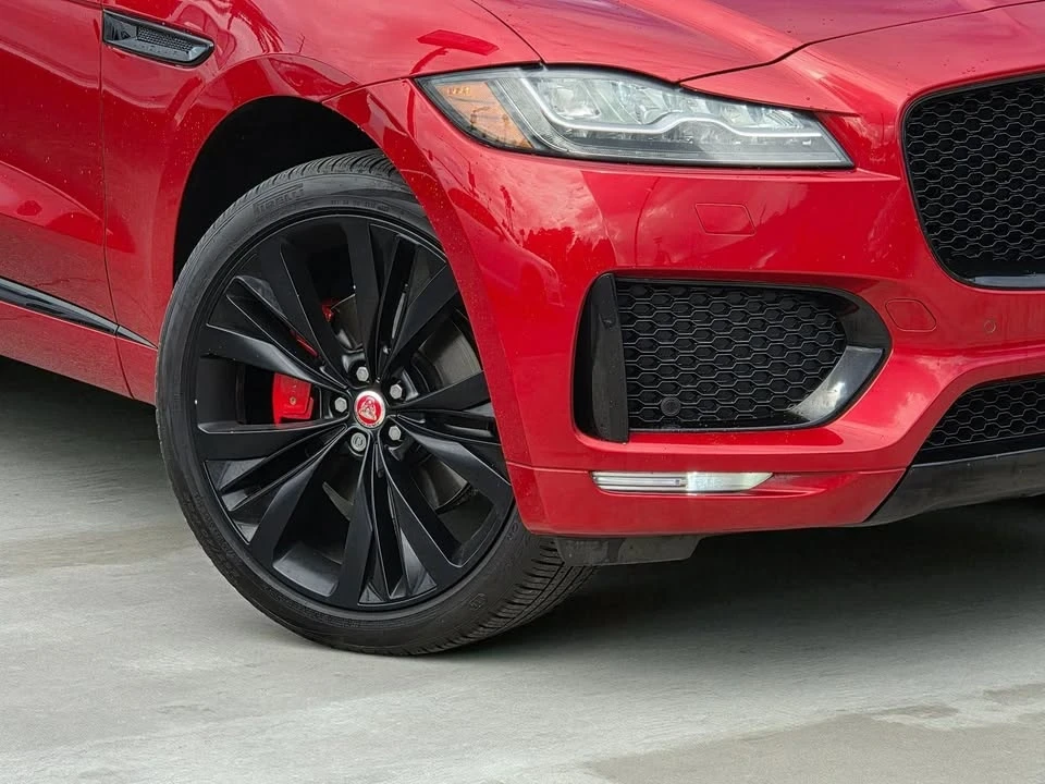 2019 Jaguar F-Pace - Image 4 of 20