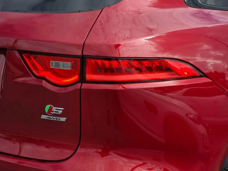 2019 Jaguar F-Pace - Image 11 of 20