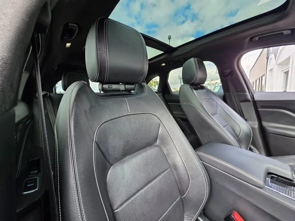 2019 Jaguar F-Pace - Image 14 of 20