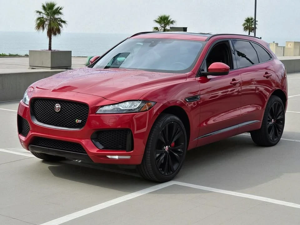 2019 Jaguar F-Pace - Image 6 of 20