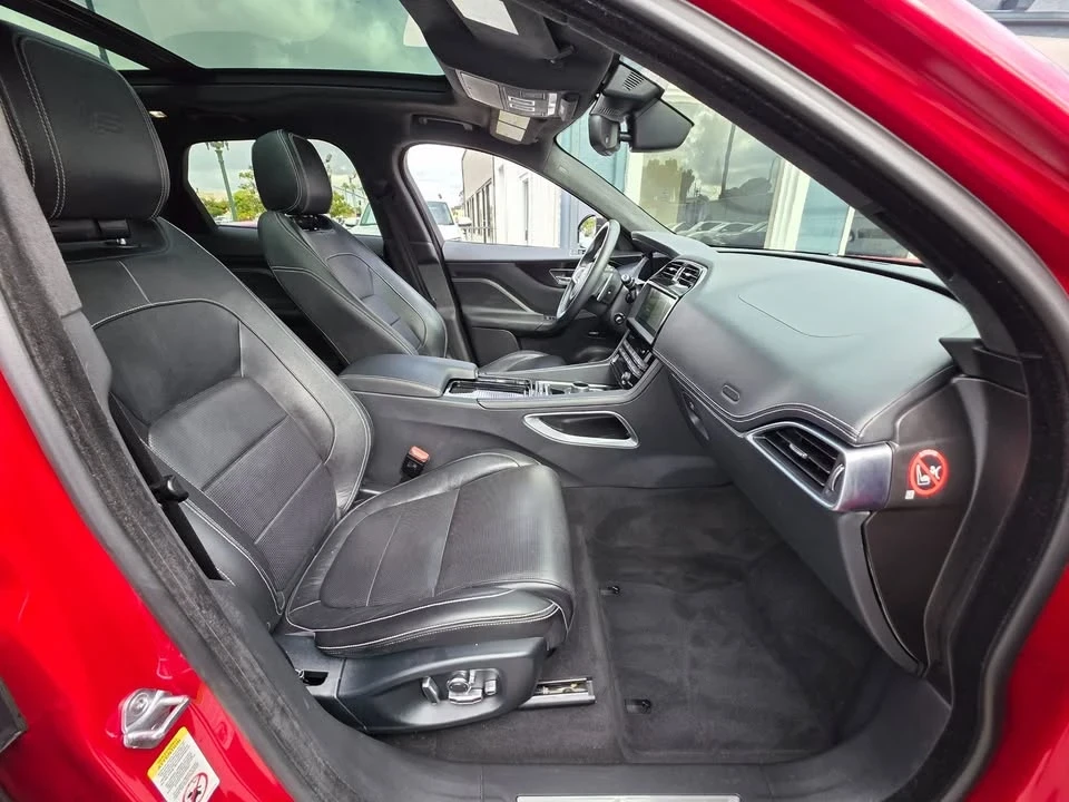 2019 Jaguar F-Pace - Image 13 of 20