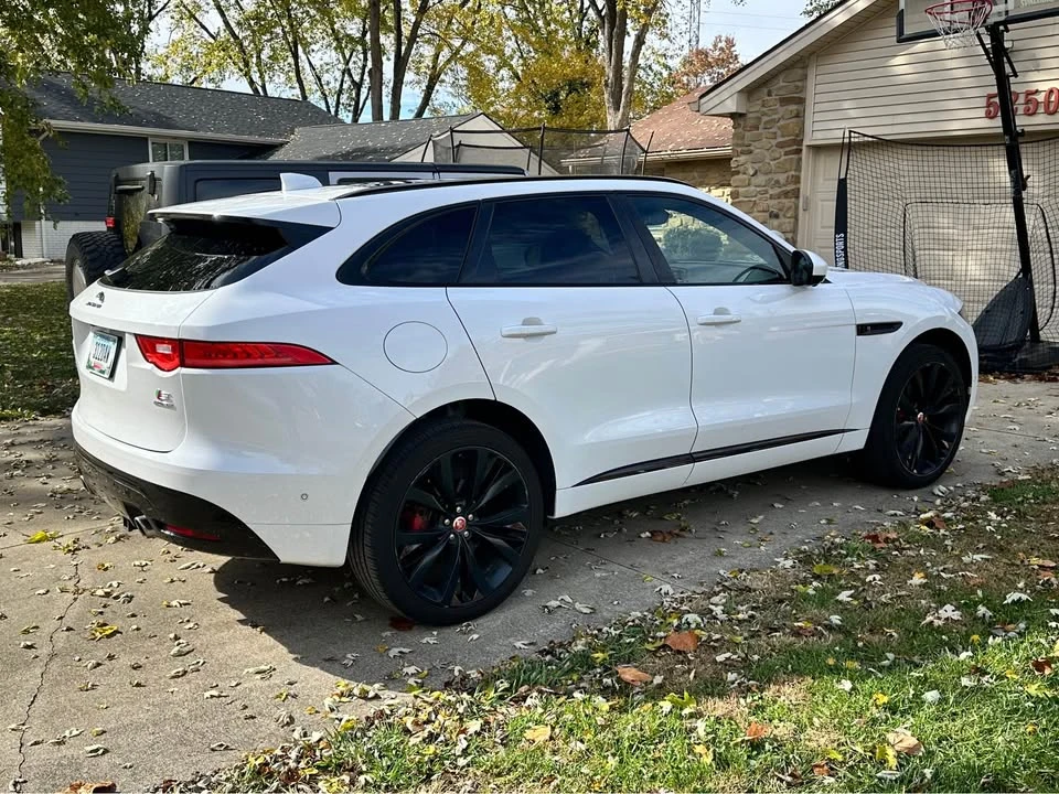 2019 Jaguar F-Pace - Image 6 of 11