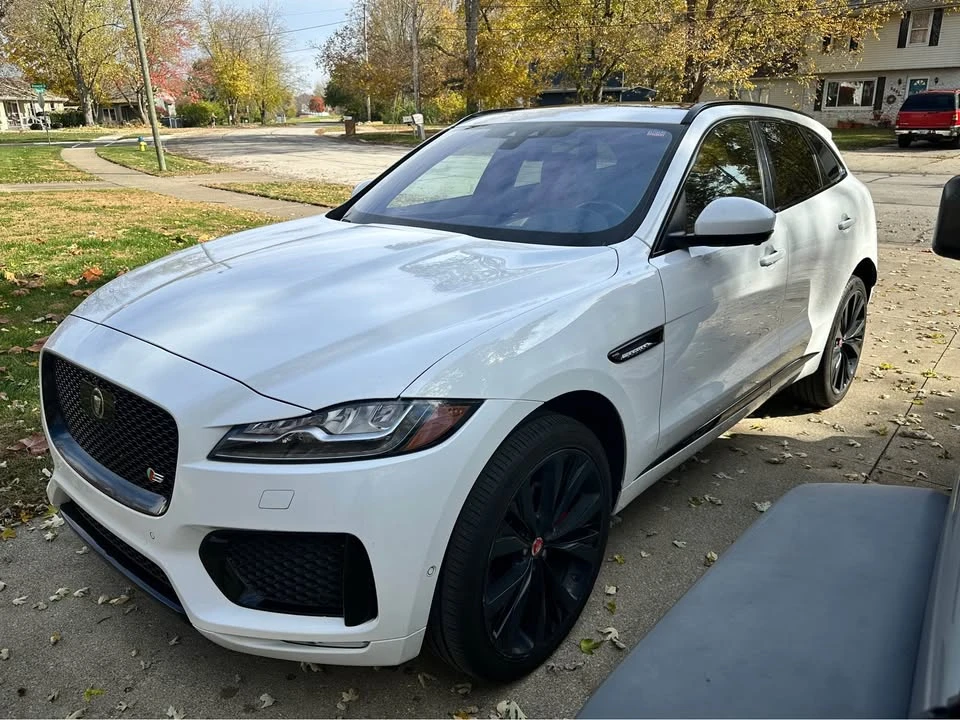 2019 Jaguar F-Pace - Image 3 of 11