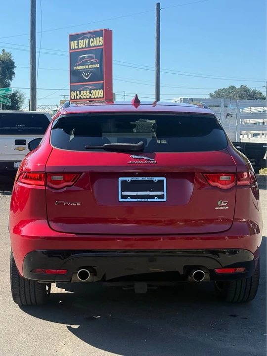 2019 Jaguar F-Pace - Image 11 of 17