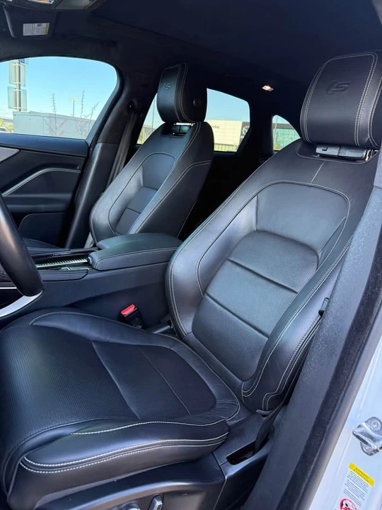2019 Jaguar F-Pace - Image 8 of 10