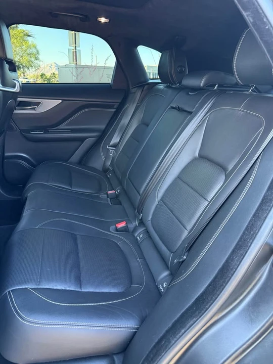 2019 Jaguar F-Pace - Image 10 of 10