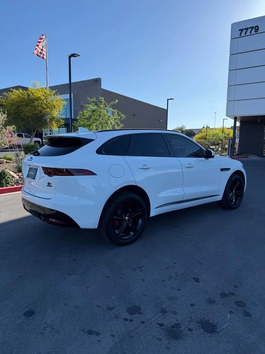 2019 Jaguar F-Pace - Image 5 of 10