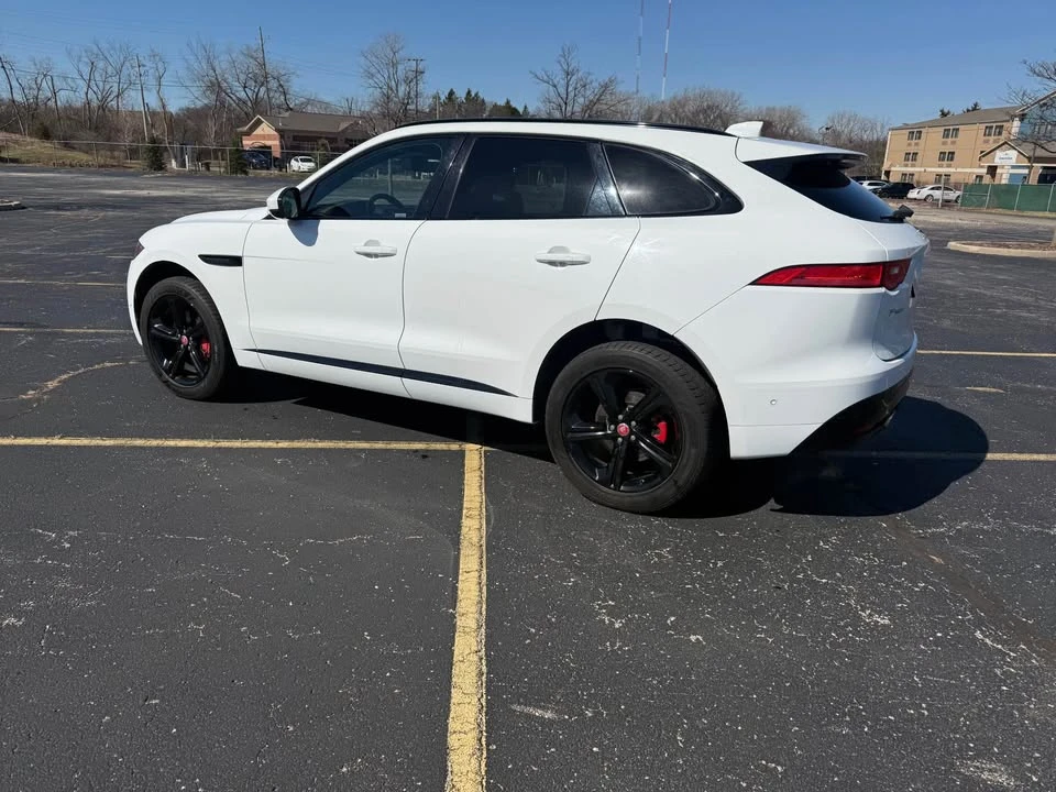 2019 Jaguar F-Pace - Image 7 of 14
