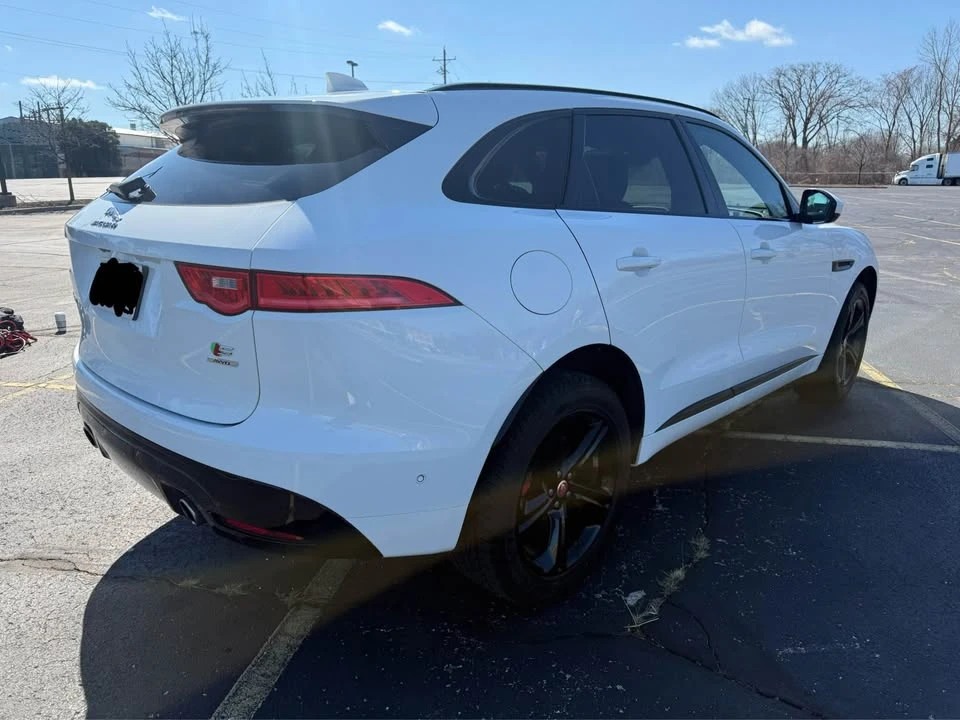 2019 Jaguar F-Pace - Image 5 of 14
