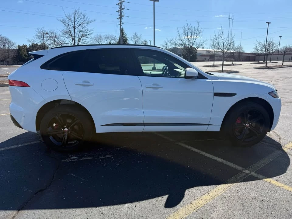 2019 Jaguar F-Pace - Image 4 of 14