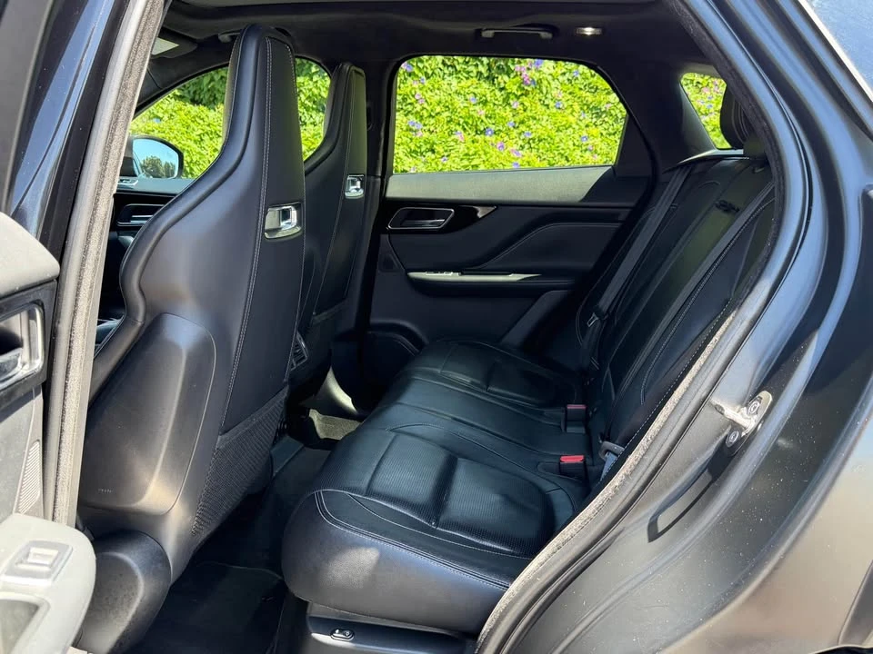 2019 Jaguar F-Pace - Image 16 of 19