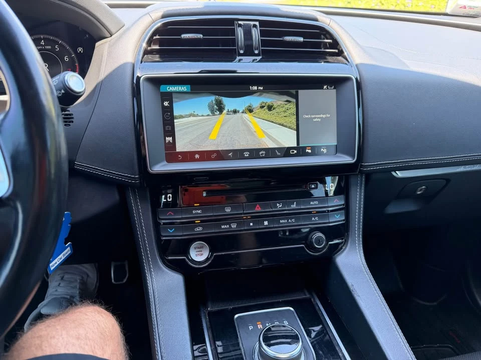 2019 Jaguar F-Pace - Image 12 of 19