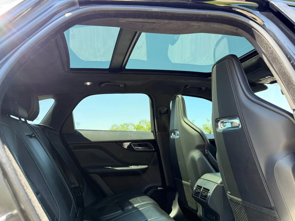2019 Jaguar F-Pace - Image 13 of 19