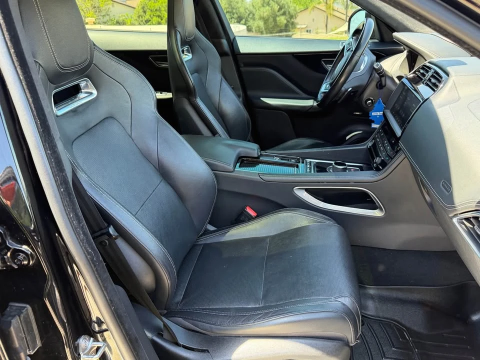 2019 Jaguar F-Pace - Image 18 of 20