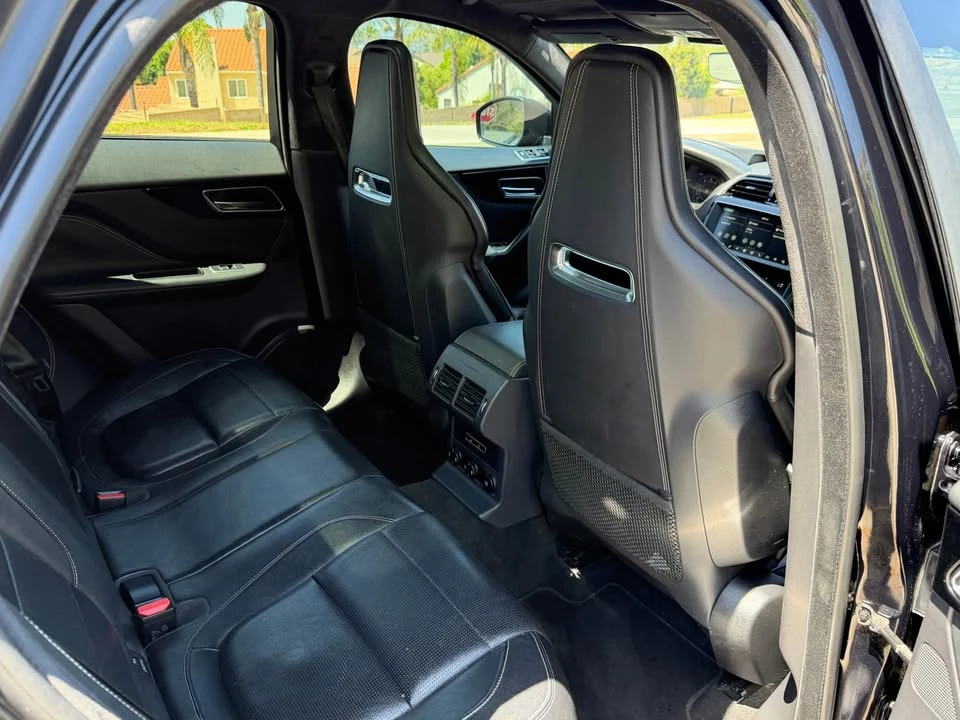 2019 Jaguar F-Pace - Image 17 of 20