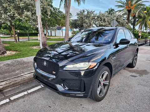 2019 Jaguar F-Pace S