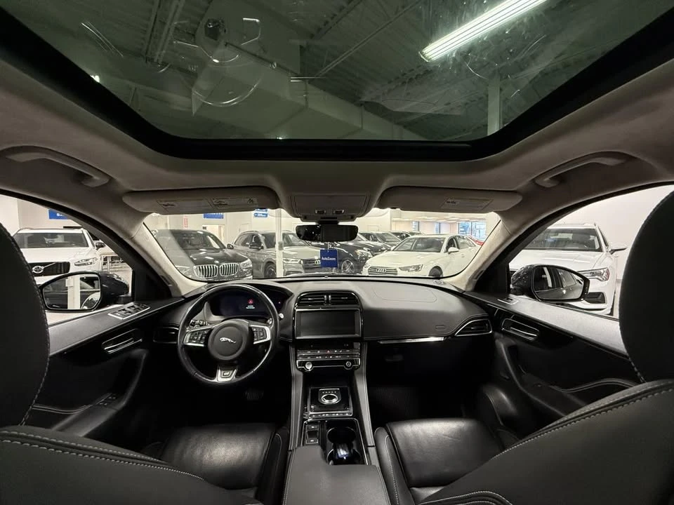 2019 Jaguar F-Pace - Image 16 of 16