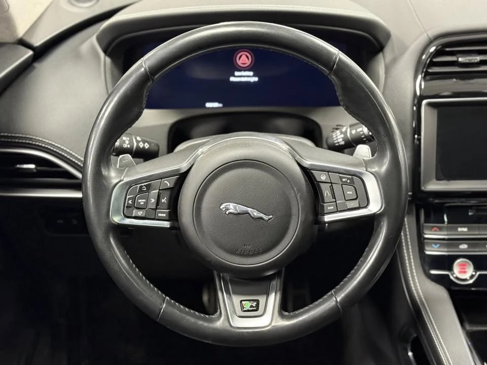 2019 Jaguar F-Pace - Image 11 of 16