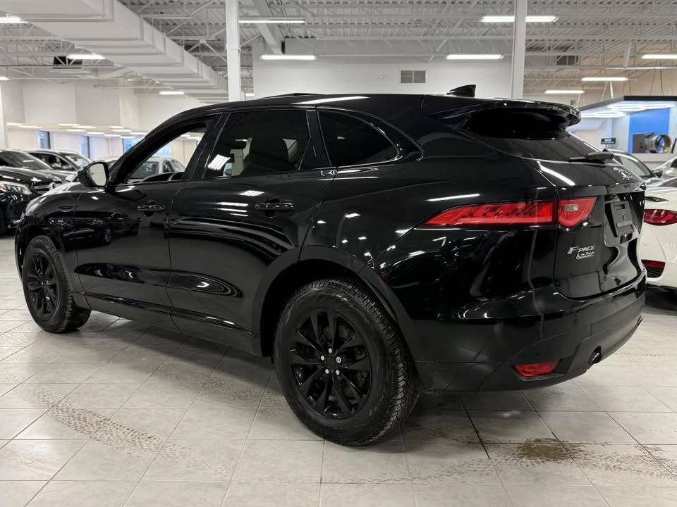 2019 Jaguar F-Pace - Image 7 of 16