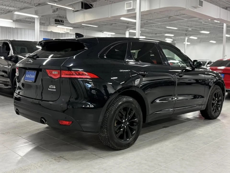 2019 Jaguar F-Pace - Image 5 of 17