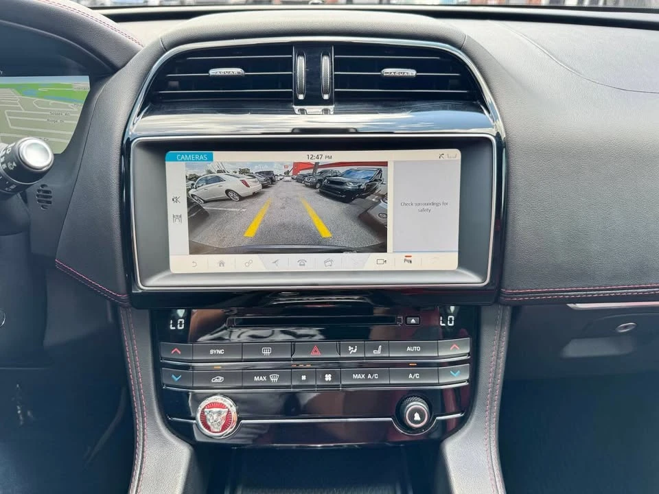 2019 Jaguar F-Pace - Image 17 of 18