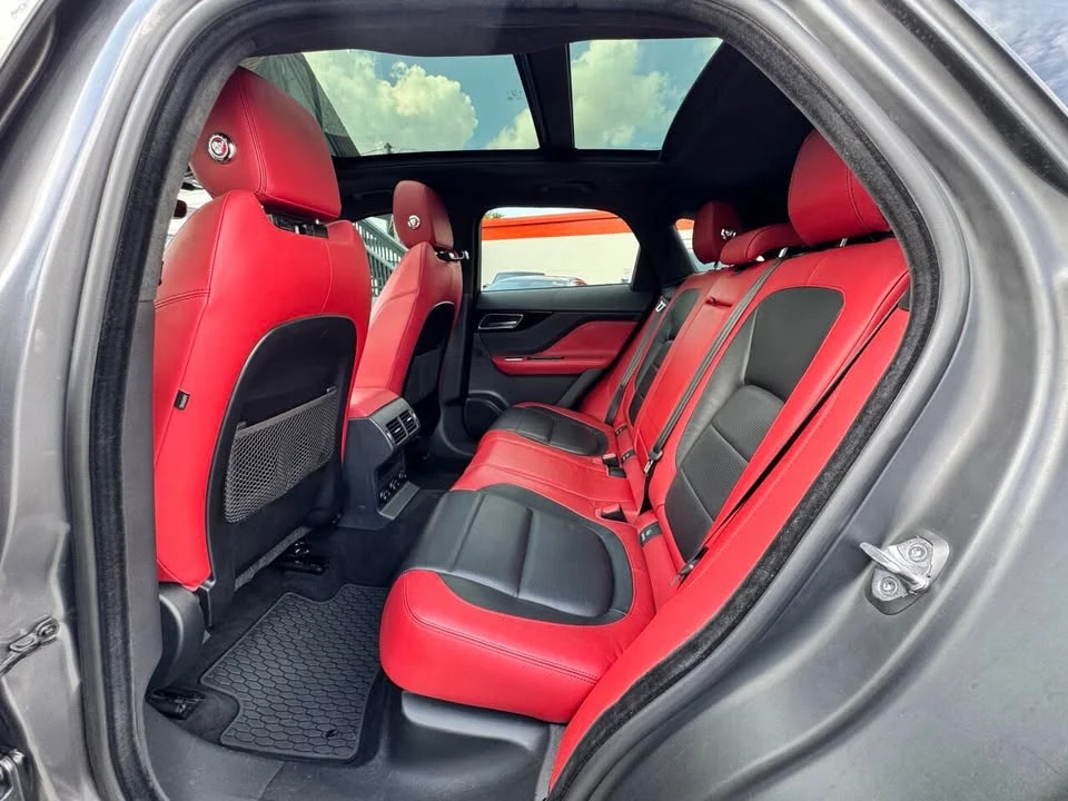 2019 Jaguar F-Pace - Image 11 of 18