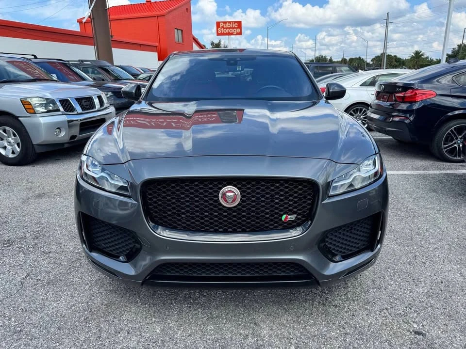 2019 Jaguar F-Pace - Image 6 of 18
