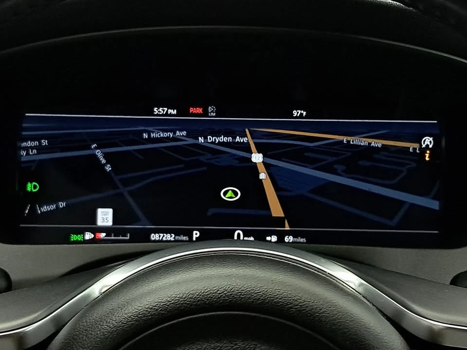2019 Jaguar F-Pace - Image 11 of 20