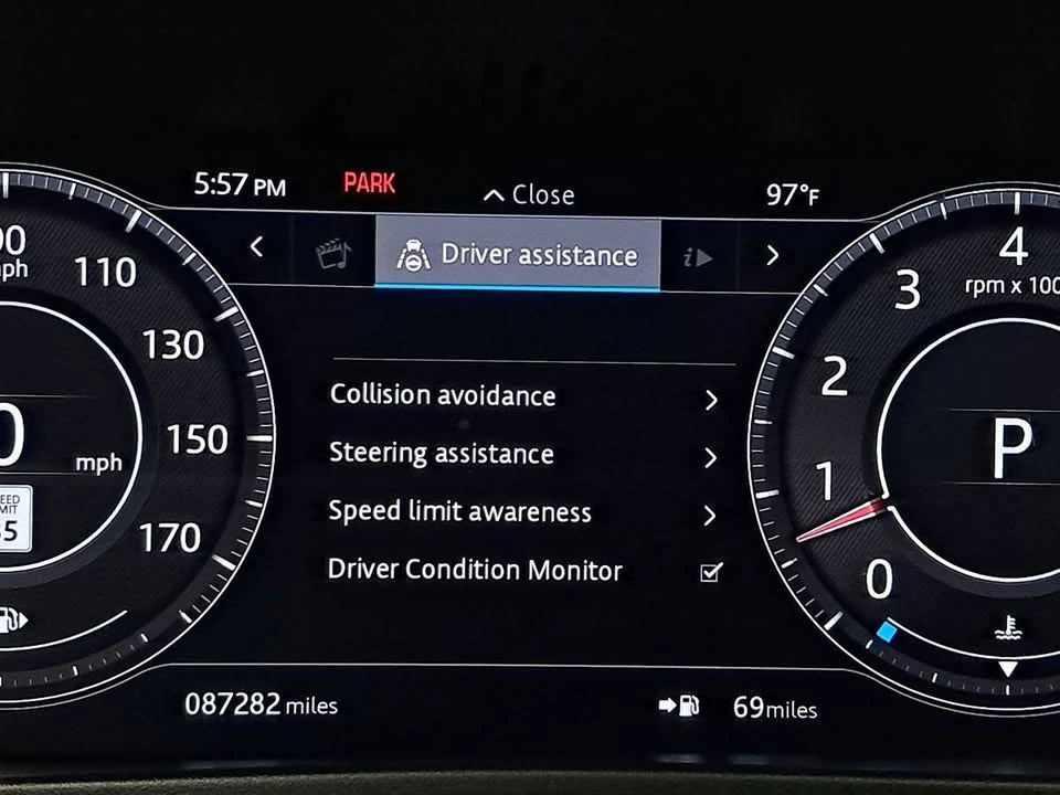 2019 Jaguar F-Pace - Image 12 of 20
