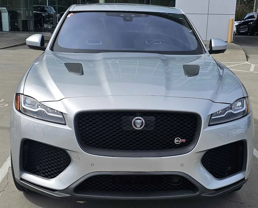 2019 Jaguar F-Pace - Image 4 of 18