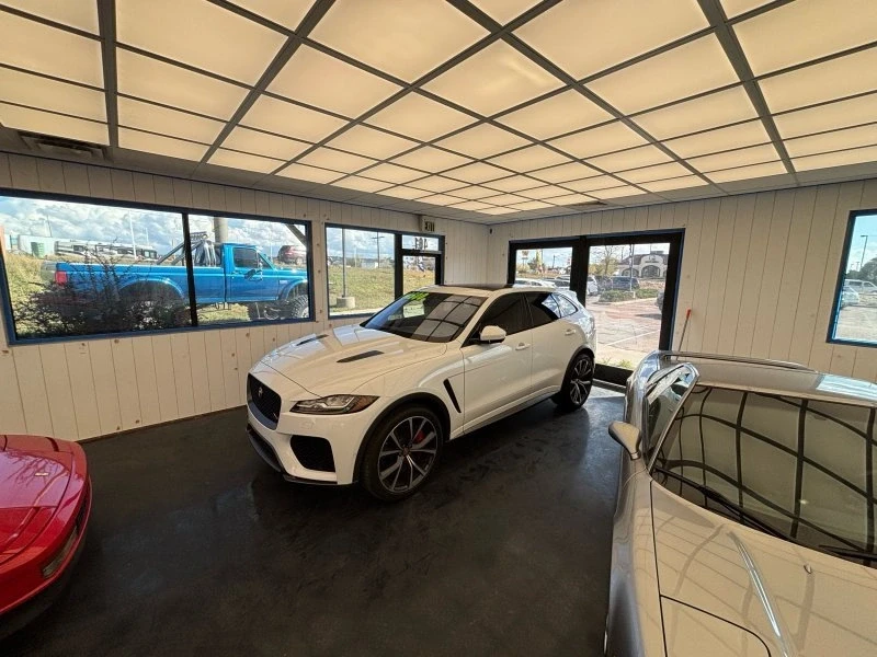 2019 Jaguar F-Pace SVR - Image 2 of 10