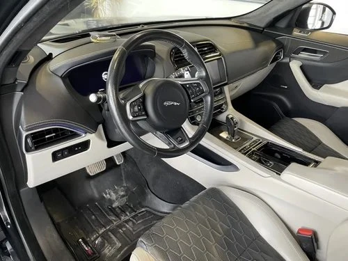 2019 Jaguar F-Pace SVR - Image 15 of 20