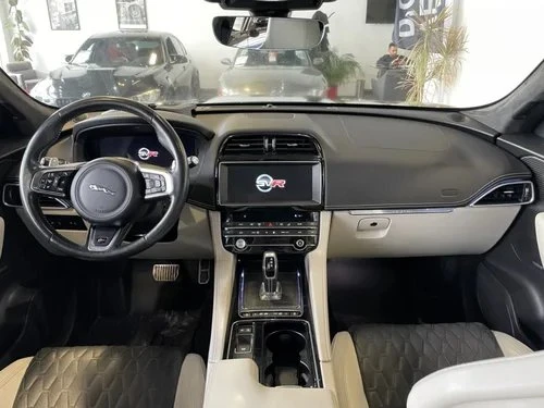2019 Jaguar F-Pace SVR - Image 13 of 20