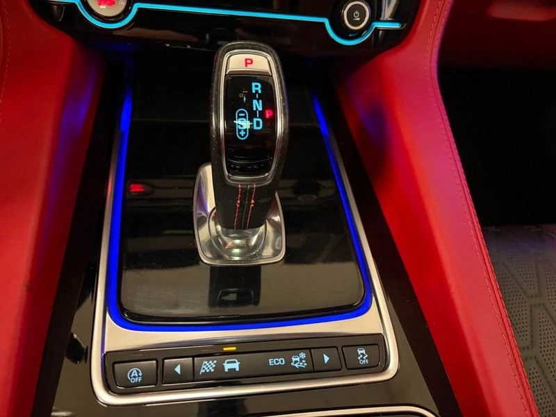 2019 Jaguar F-Pace SVR - Image 12 of 19