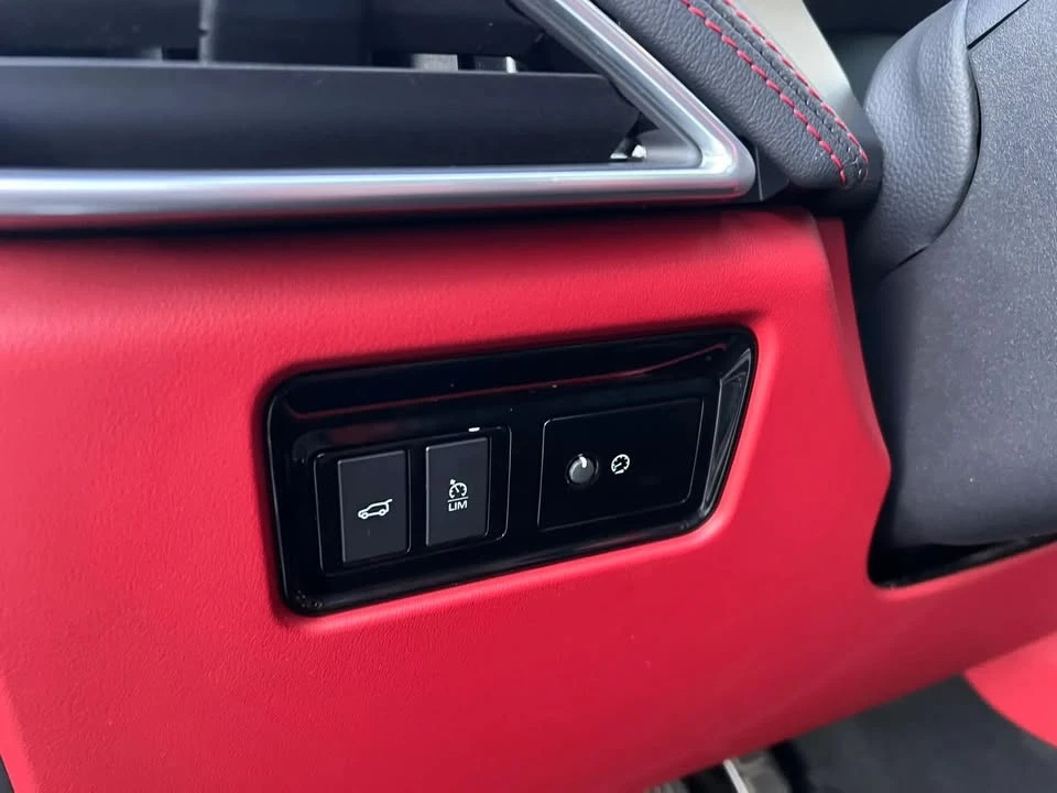 2019 Jaguar F-Pace SVR - Image 16 of 20