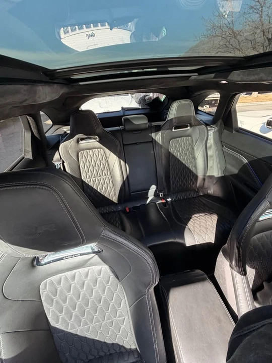 2019 Jaguar F-Pace SVR - Image 6 of 7