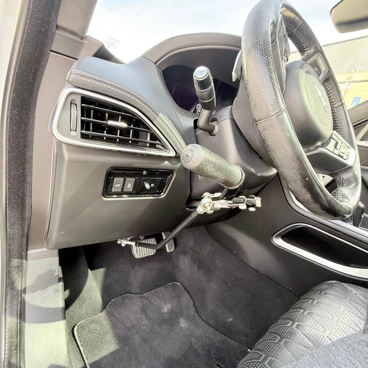 2019 Jaguar F-Pace SVR - Image 16 of 18