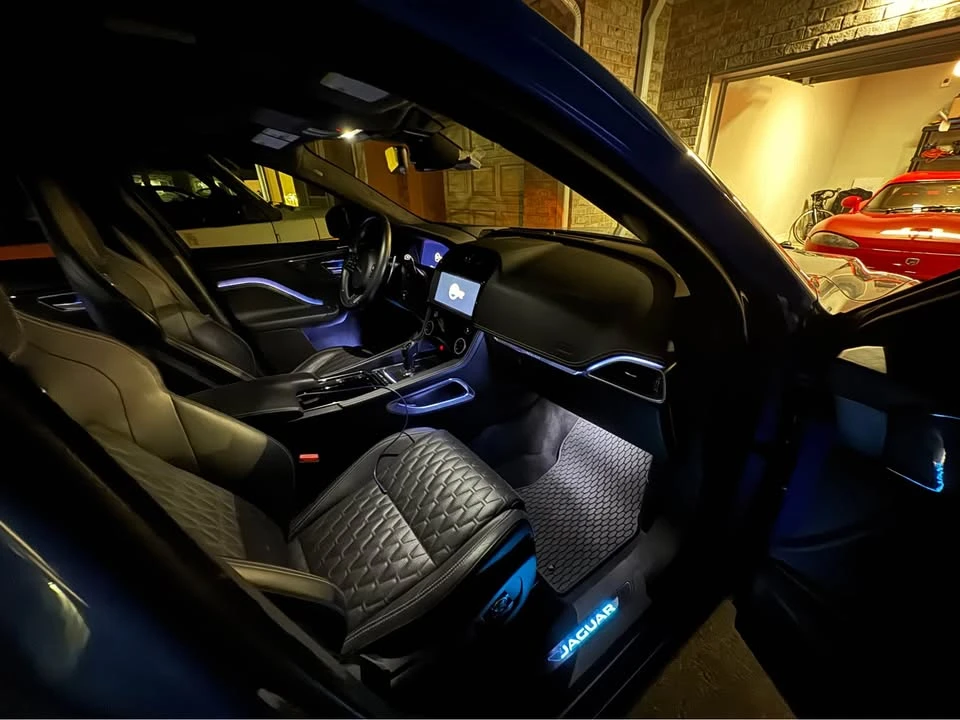 2019 Jaguar F-Pace SVR - Image 5 of 7