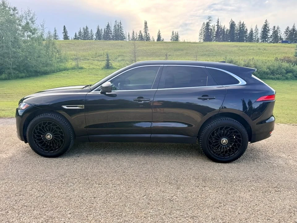 2019 Jaguar F-Pace - Image 11 of 13