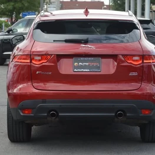 2019 Jaguar F-Pace - Image 5 of 17