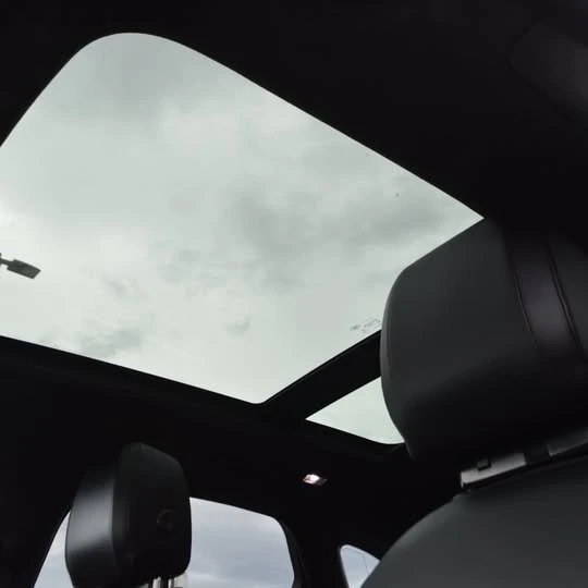 2019 Jaguar F-Pace - Image 15 of 16