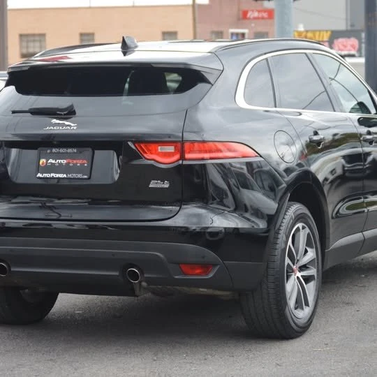 2019 Jaguar F-Pace - Image 3 of 16