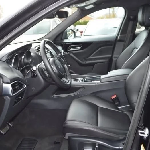 2019 Jaguar F-Pace - Image 8 of 12