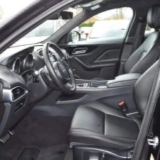 2019 Jaguar F-Pace - Image 10 of 13