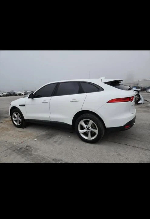 2019 Jaguar F-Pace - Image 2 of 9