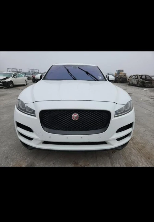 2019 Jaguar F-Pace - Image 5 of 9