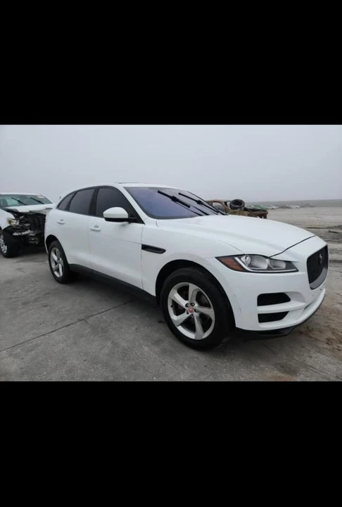 2019 Jaguar F-Pace - Image 4 of 9