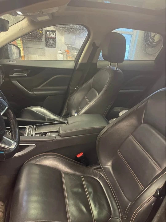 2019 Jaguar F-Pace - Image 6 of 7
