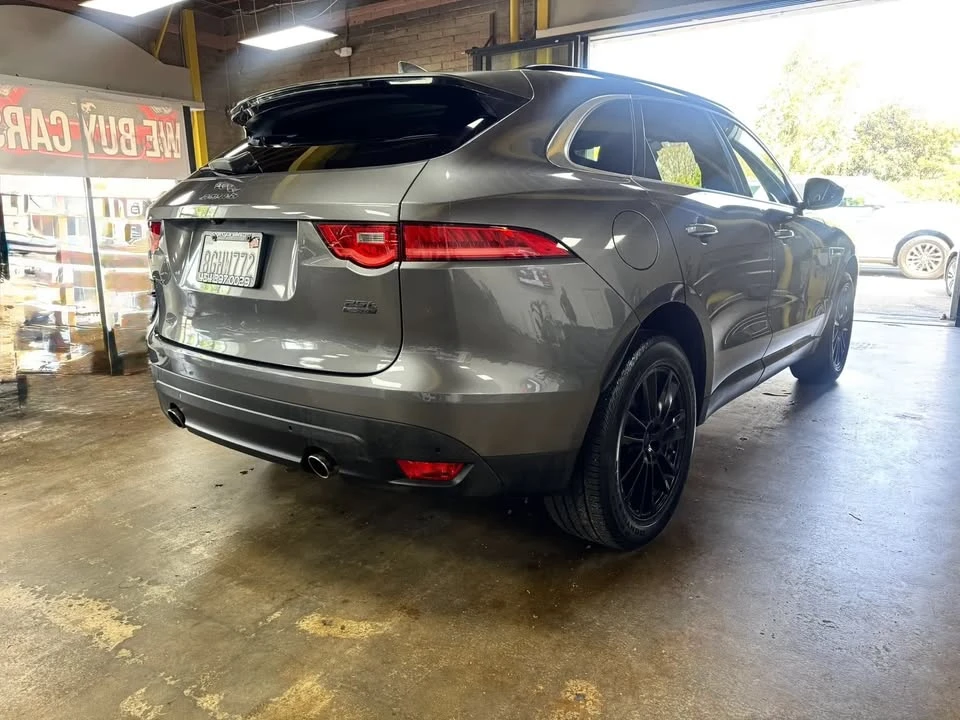 2019 Jaguar F-Pace - Image 6 of 20